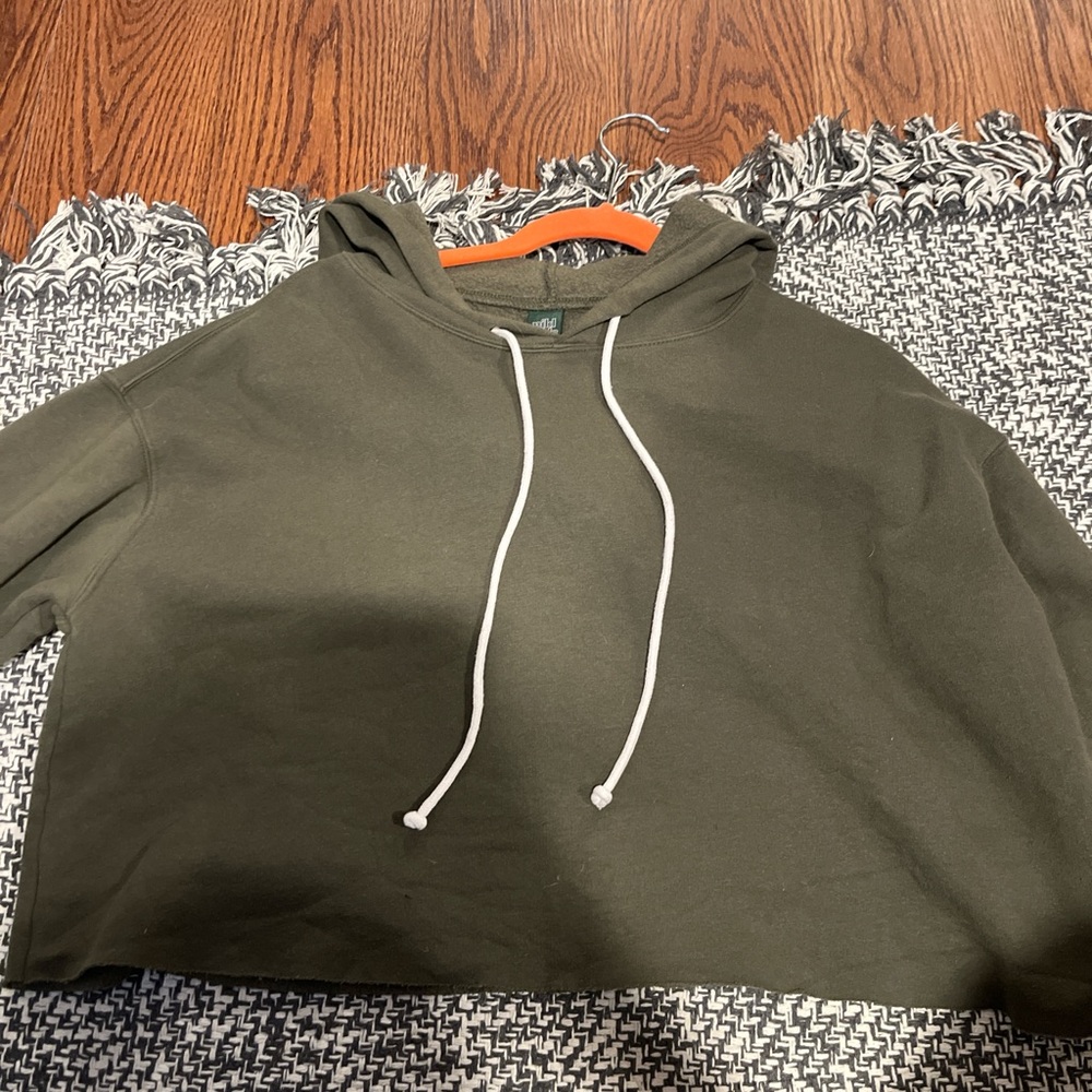 wild fable green cropped sweatshirt hoodie